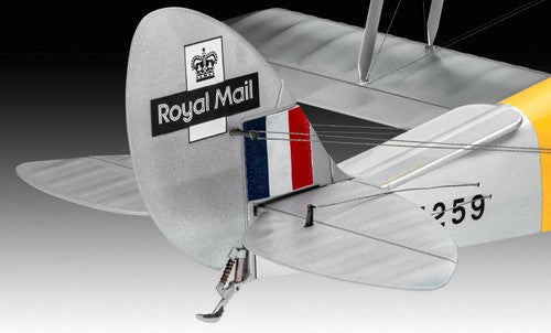 Revell 03827 1/32 DE HAVILLAND TIGER MOTH