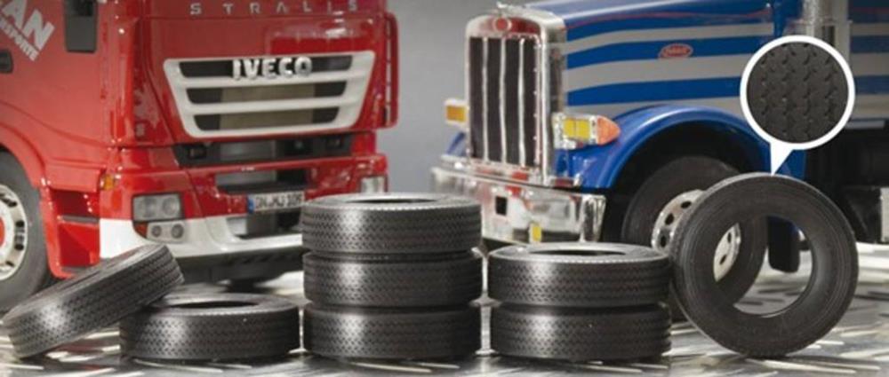 Italeri 1/24 3889 Rubber Truck Tires (8 Pcs)