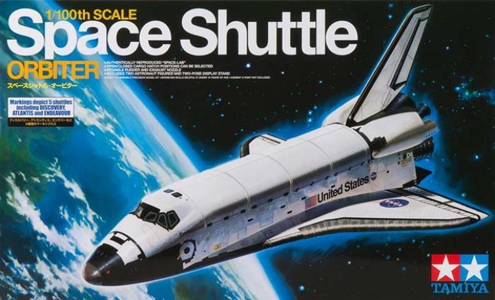 Tamiya 60402 1/100 Space Shuttle Atlantis