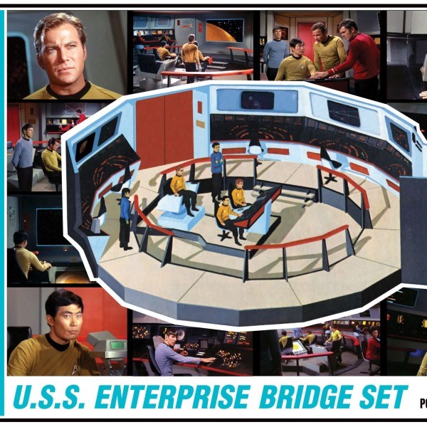 AMT 1270 1/32 Star Trek: U.S.S. Enterprise Bridge Set