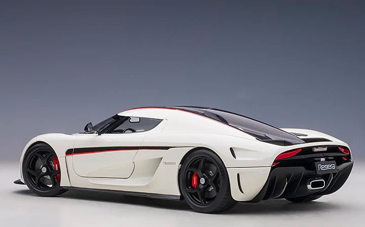 AUTOart 79027 1/18 Koenigsegg Regera White