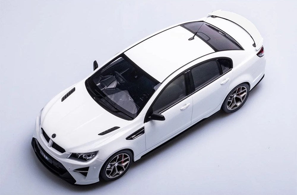 Biante 1/12 B-122917D HSV GTSR