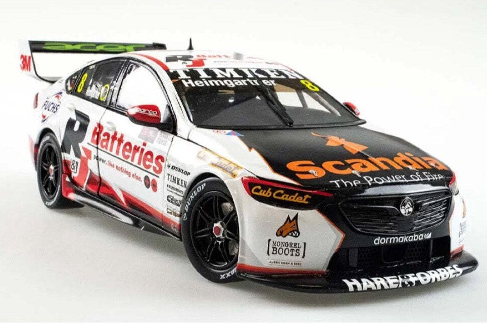 Biante 1/18 B-18H22C Holden ZB Commodore- #8 Heimgartner