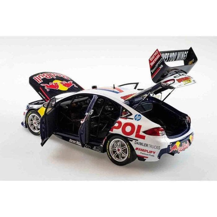 Biante B18H21Z 1/18 Holden ZB Commodore - #88 J. Whincup Beaurepaires Sydney SuperNight Race 29