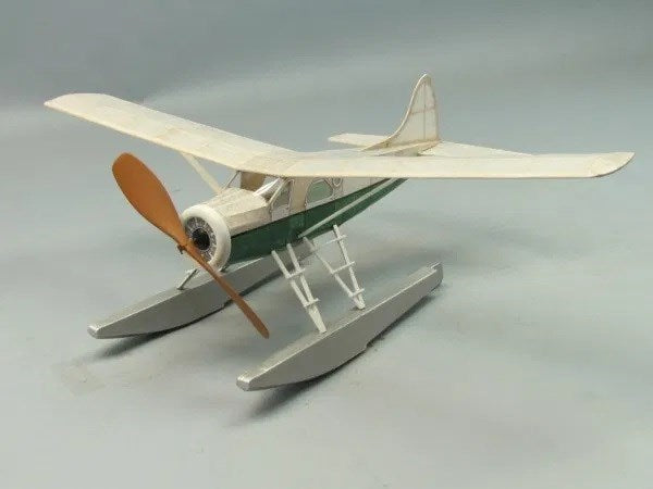 Dumas #230 Plane Kit: 18" de Havilland Canada DHC-2 Beaver - Rubber Powered Flying Model