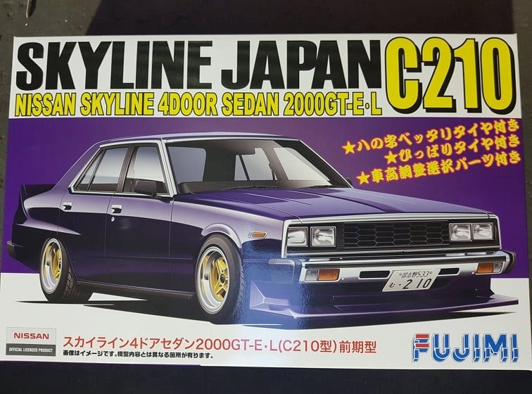 Fujimi 038643 1/24 Scale Nissan Skyline 2000 GT-E-L C210
