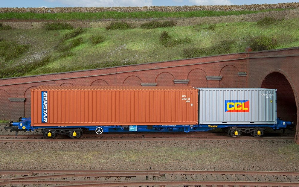 Hornby R60127 CCL & Genstar Container Pack 1 x 20' and 1 x 40' Containers - Era 11