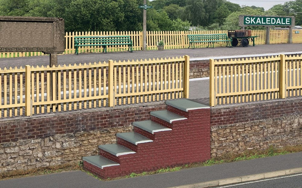 Hornby R7371 Platform Steps