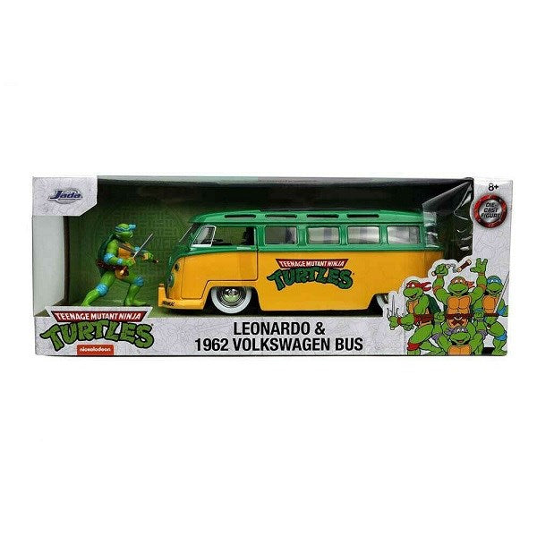 Jada 31786 1/24 1962 Volkswagen Bus w/Leonardo Figurine - Teenage Mutant Ninja Turtles
