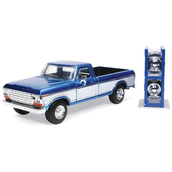 Jada 32309 1/24 1979 Ford F-150 Custom Pickup (Candy Blue) w/Wheel Rack