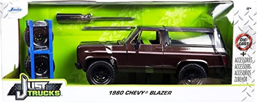 Jada JA33017 1/24 CHEVY BLAZER WITH RACK