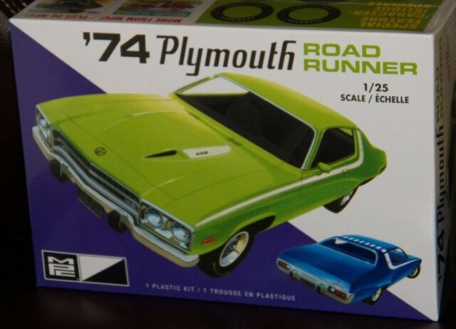 MPC 920 1/25 '74 Plymouth Road Runner