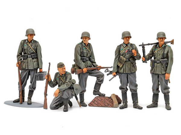 Tamiya 35371 1/35 German Infantry Set (Mid-WWII)