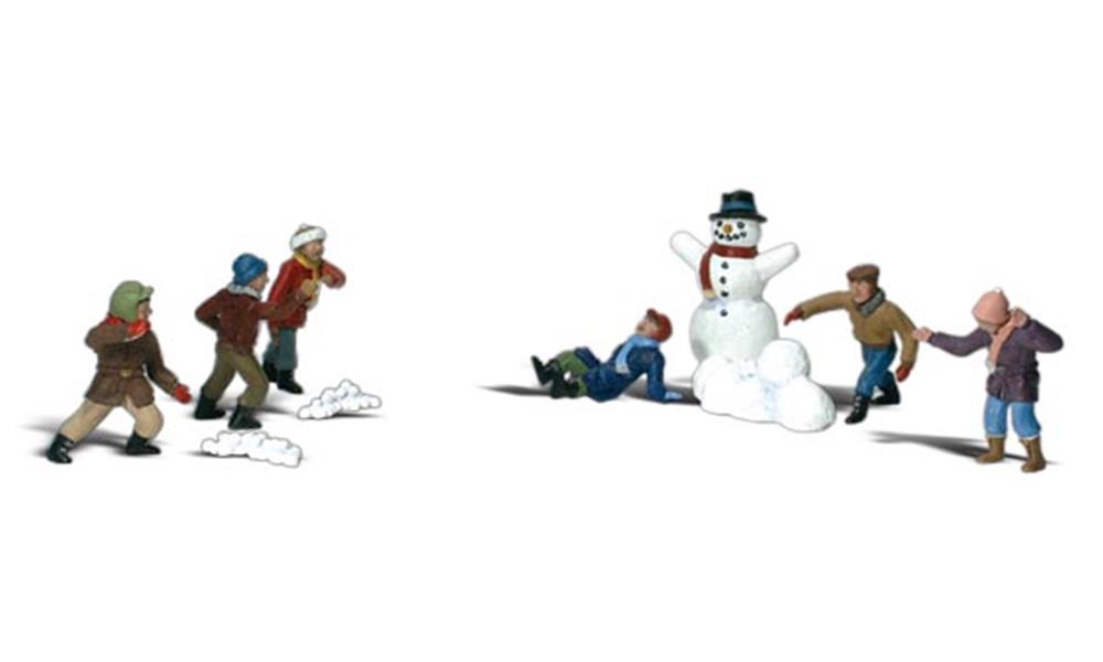 Woodland Scenics A2183 N Scenic Accents: Snowball Fight