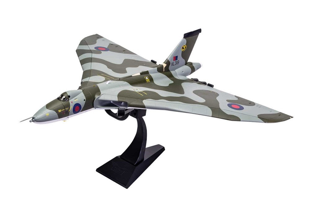 Corgi AA27205 1/72 Avro Vulcan B2 XM650