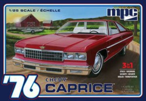 MPC 0963 1/25 '76 Chevy Caprice w/Trailer